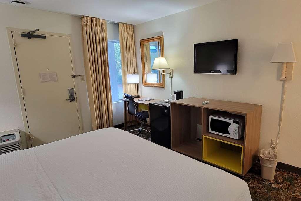 Hotel Carolina A Days Inn By Wyndham Hilton Head Island Habitación foto